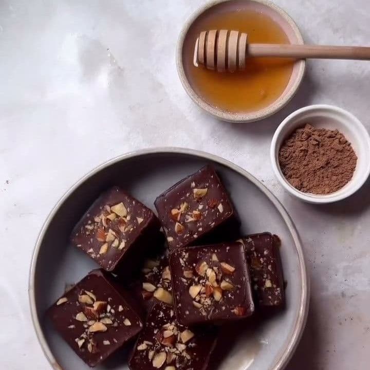 Chocolate Almond Fudge