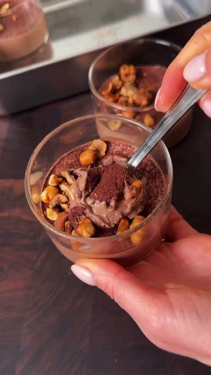 Healthy Nutella Dark Chocolate Pots