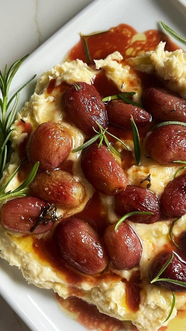 Roasted Grapes with Whipped Brie