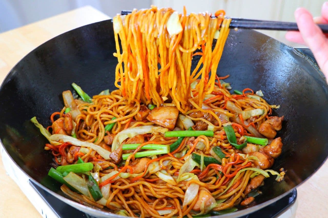 20-Min Chicken Teriyaki Lo Mein