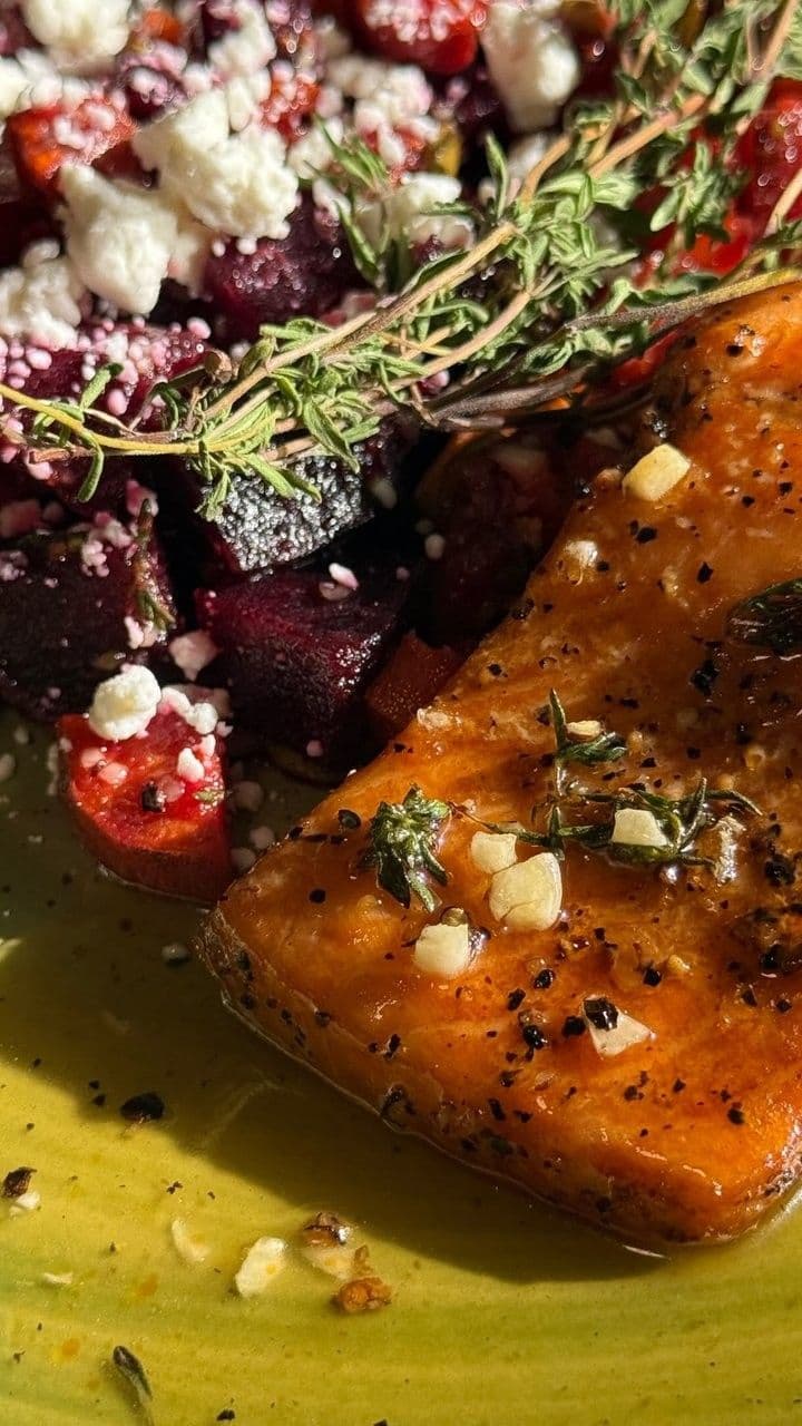 Honey Glazed Salmon & Veggies