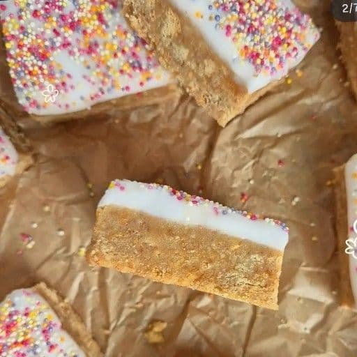 No Bake School Cake Biscuit Slice
