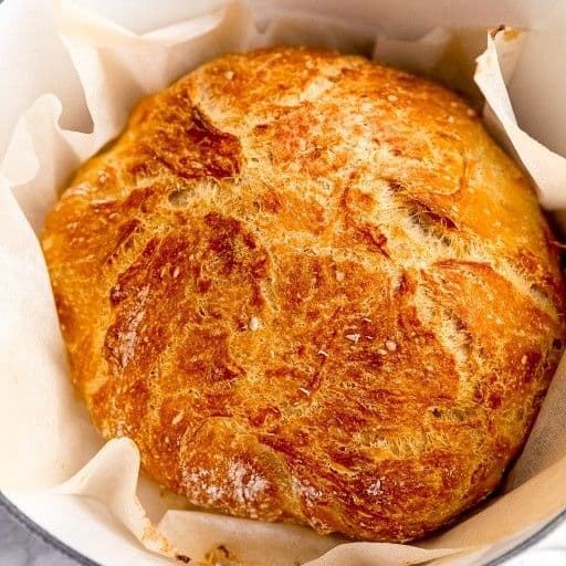 No Knead Bread (Dutch Oven Bread)