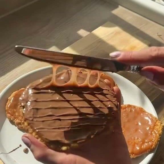 Chocolate Caramel Hob Nobs