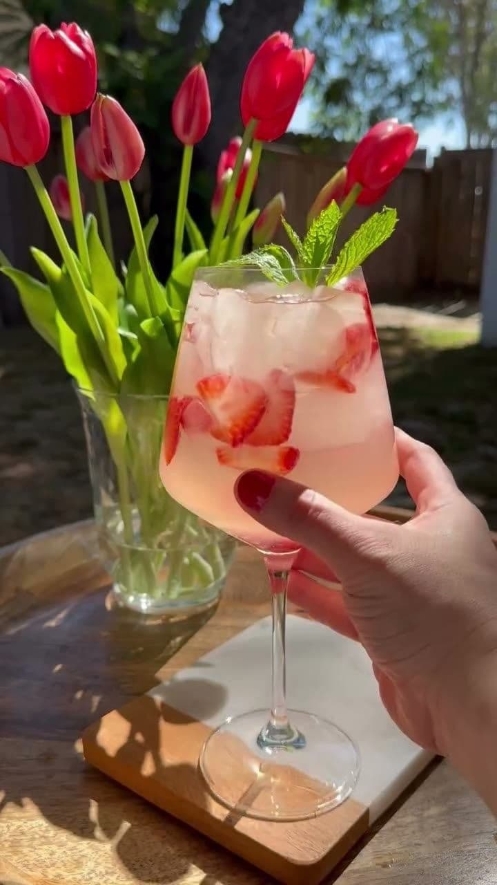 Limoncello Rosé Sangria