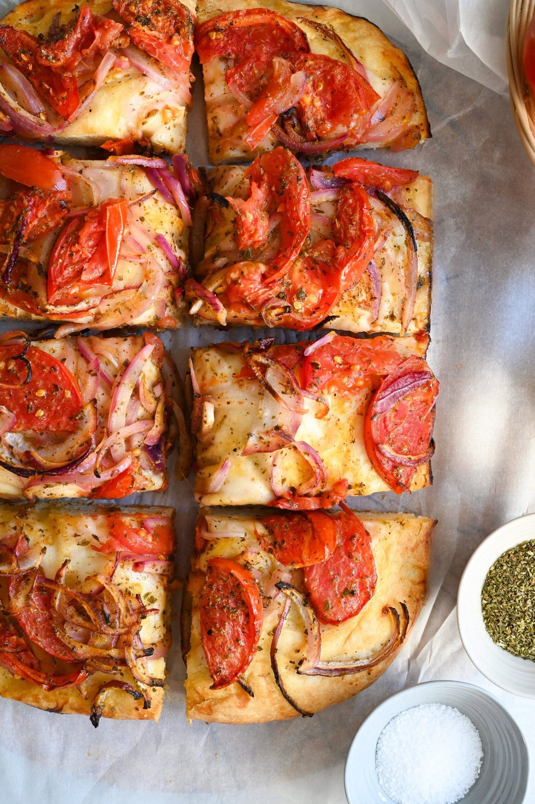 Ladenia: Greek flatbread